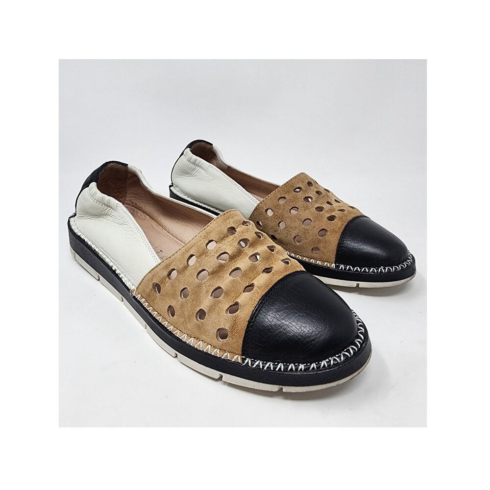 Hispanitas Chica  Flats Women 7 Slip-On B&W Leather with Tan perforated Suede
